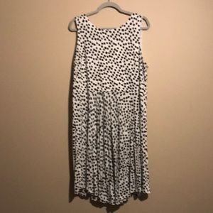 White and black dots dress